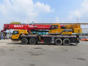 Xe cẩu bánh lốp là gì?