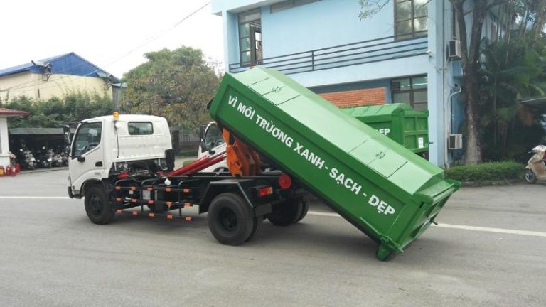 Xe hooklift là gì? Những thông tin quan trọng cần biết