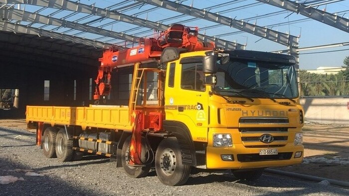 Giải đáp: Bằng c có chạy được xe cẩu không?