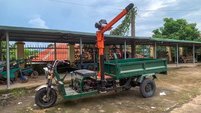 Báo giá thuê xe cẩu 3 bánh chi tiết