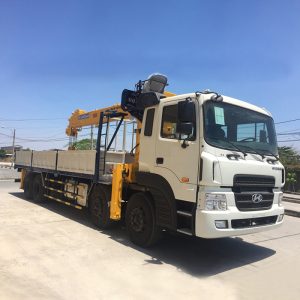 thuê xe cẩu 4 chân
