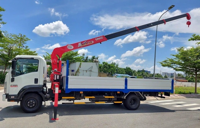 Những trường hợp mà xe cẩu được di chuyển trên đường