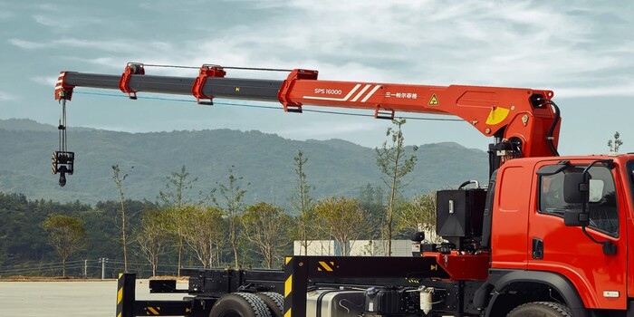 Dòng xe cẩu Palfinger 8 tấn mang đến sự linh hoạt, tiện lợi 